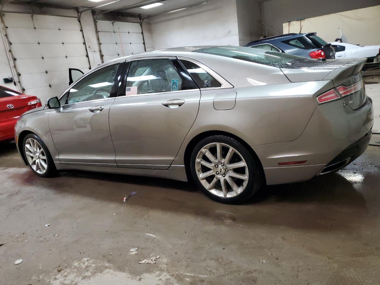 Изображение 2 2016 LINCOLN MKZ HYBRID 2016 с VIN 3LN6L2LUXGR627614