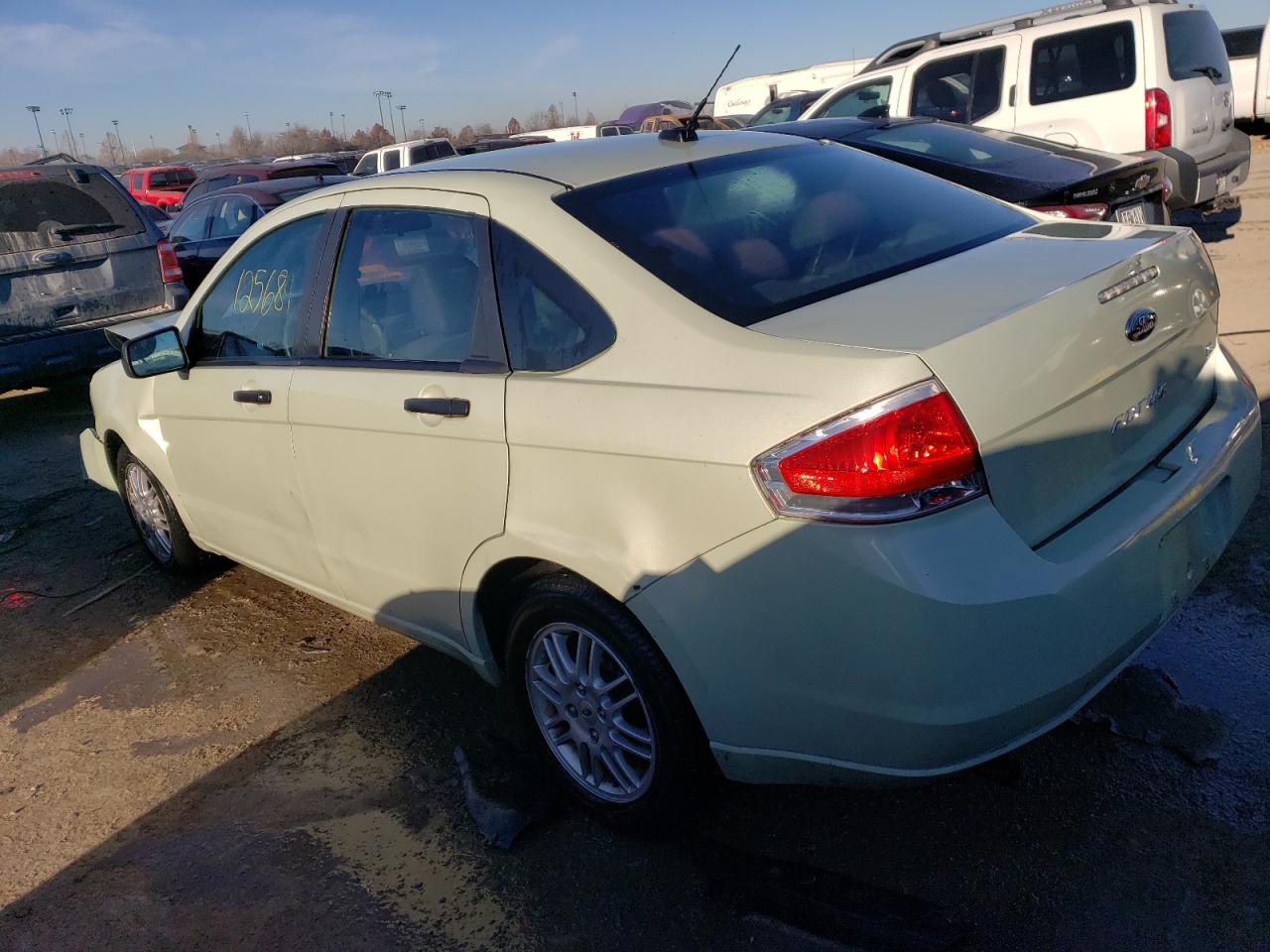 Image 2 of 2010 FORD FOCUS SE 2010 with VIN 1FAHP3FN9AW258430
