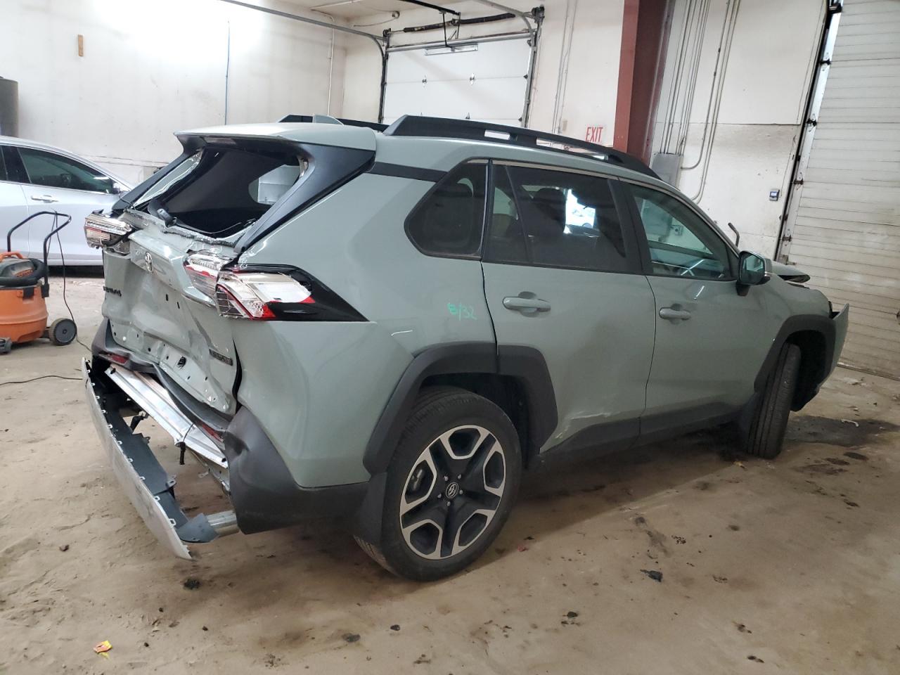 Image 3 of 2021 TOYOTA RAV4 ADVENTURE 2021 with VIN 2T3J1RFV9MW152045