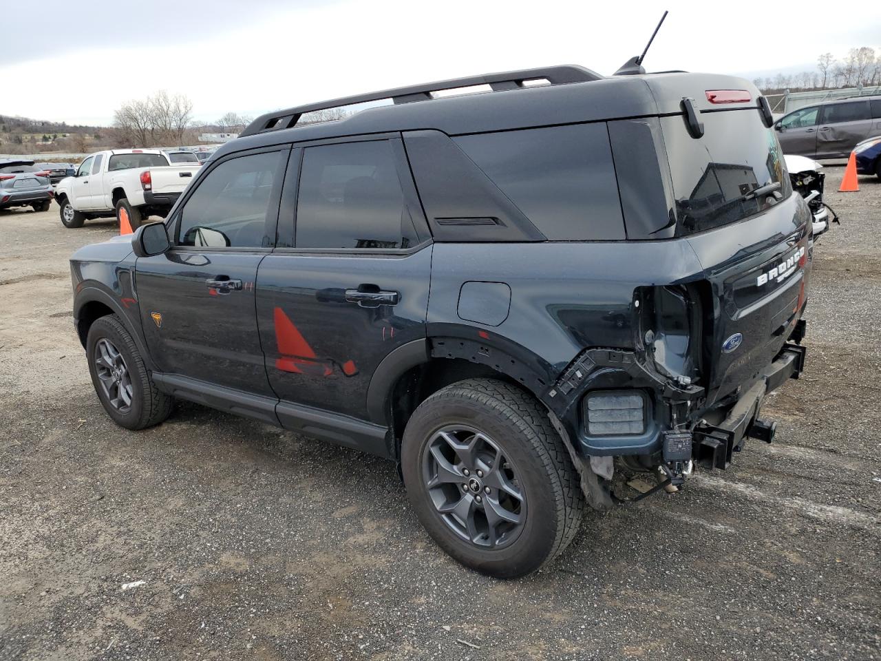 Image 2 of 2021 FORD BRONCO SPORT BADLANDS 2021 with VIN 3FMCR9D90MRB17675