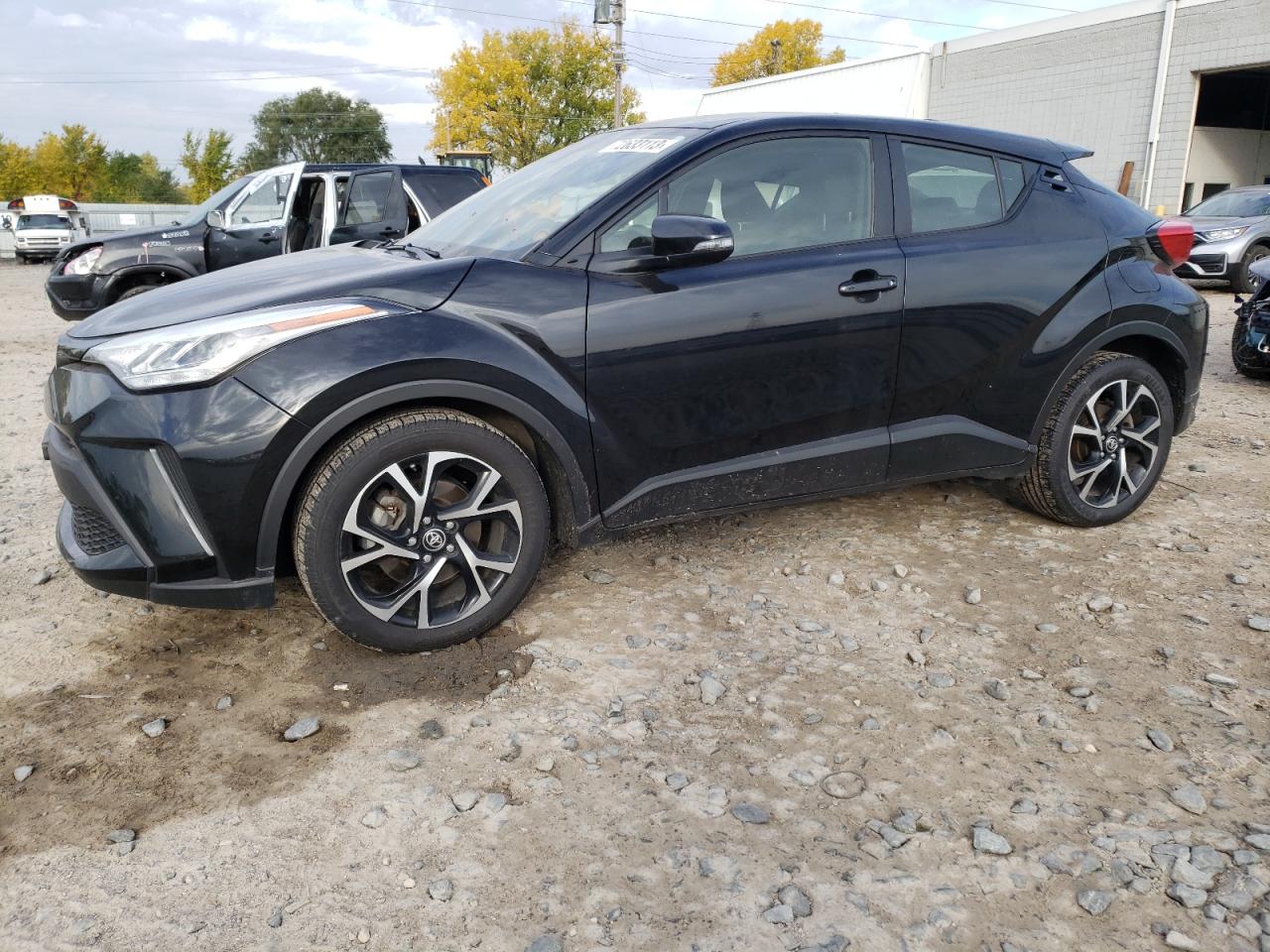 Image 1 of 2020 TOYOTA C-HR XLE 2020 with VIN JTNKHMBX2L1091611