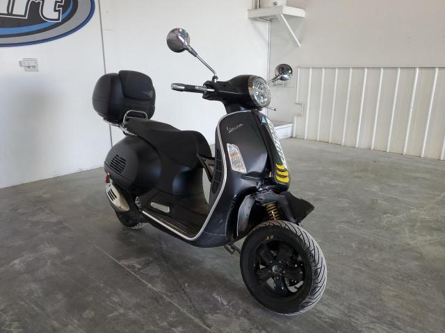 2022 VESPA GTS 2022 image
