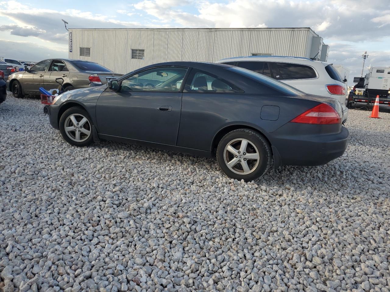 Image 2 of 2003 HONDA ACCORD EX 2003 with VIN 1HGCM72603A024892