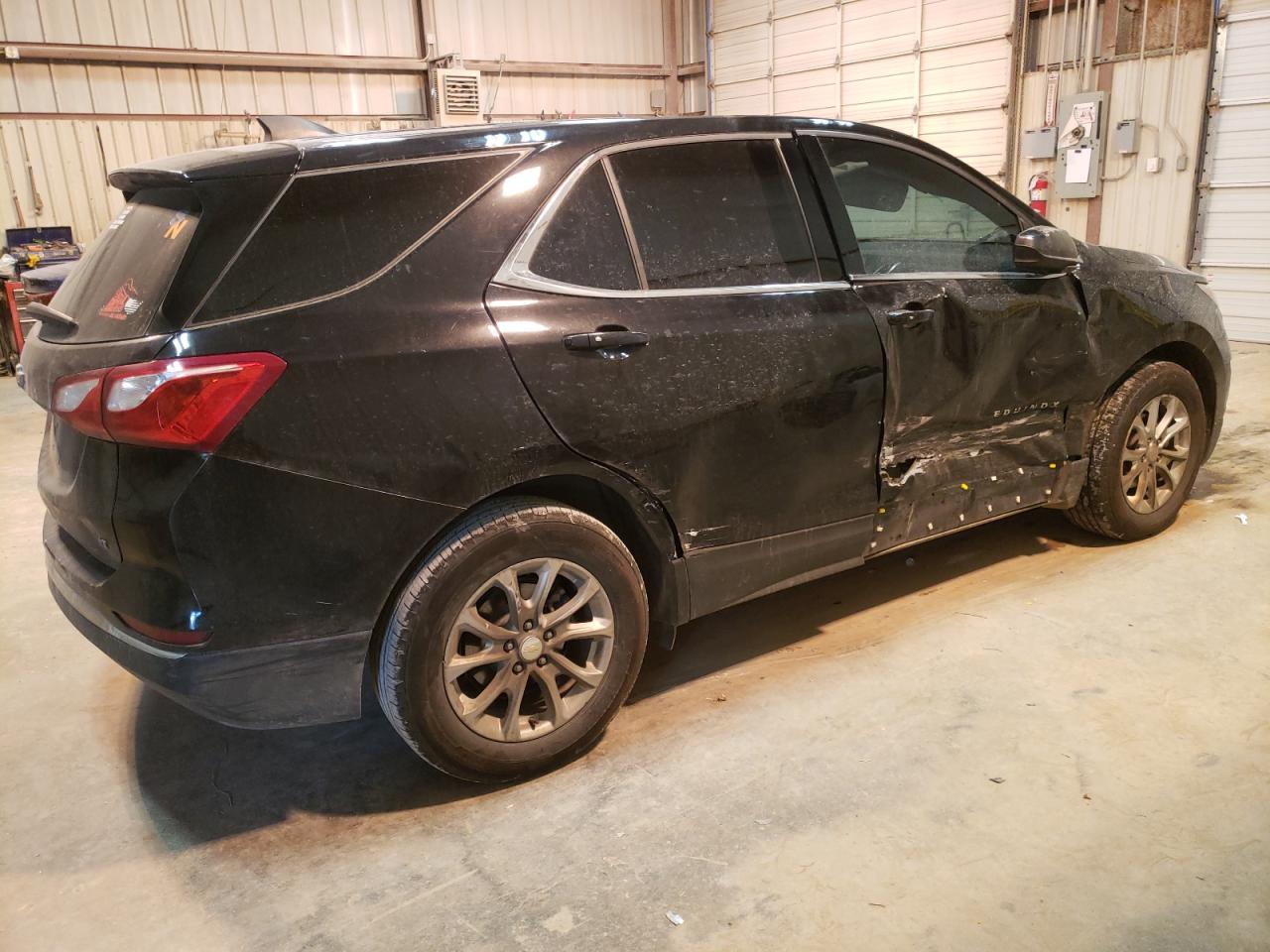 Image 3 of 2019 CHEVROLET EQUINOX LT 2019 with VIN 3GNAXKEV3KL394851