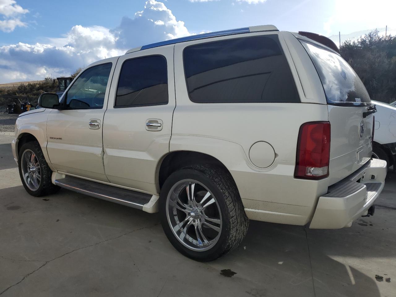 Изображение 2 2002 CADILLAC ESCALADE LUXURY 2002 с VIN 1GYEK63N42R228957