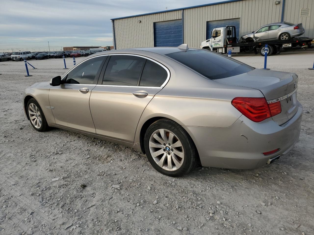 Image 2 of 2011 BMW 750 I 2011 with VIN WBAKA8C57BCY36589