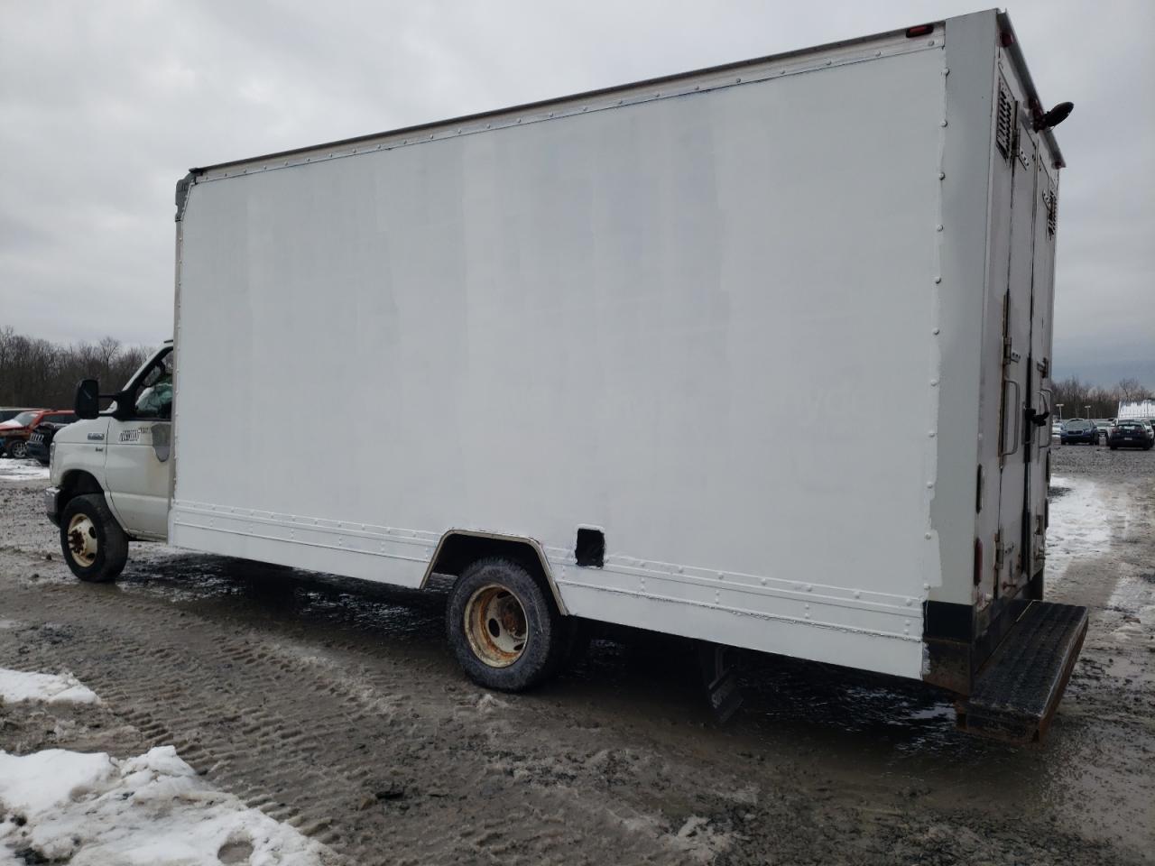 Obraz 2 z 2015 FORD ECONOLINE E350 SUPER DUTY CUTAWAY VAN 2015 z VIN 1FDWE3FL9FDA36524