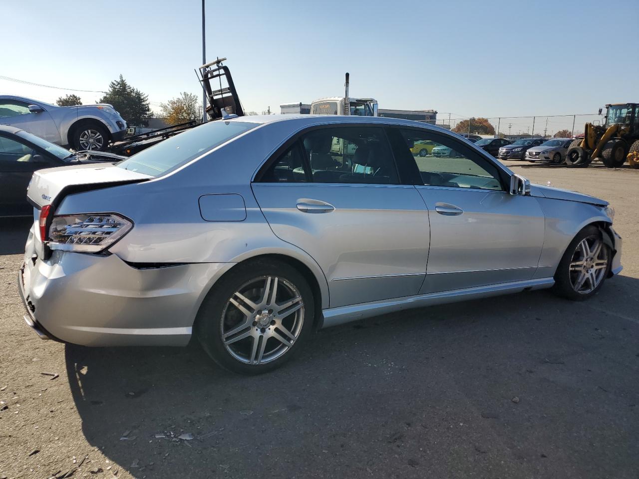 Obraz 3 z 2010 MERCEDES-BENZ E 350 4MATIC 2010 z VIN WDDHF8HB4AA064355