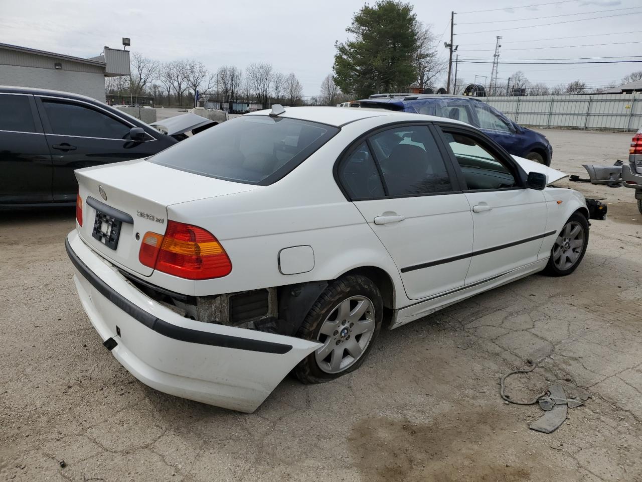 Obraz 3 z 2005 BMW 325 XI 2005 z VIN WBAEU33425PR15213
