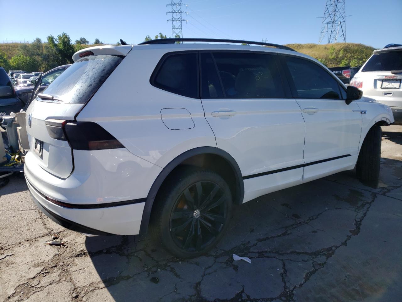 Image 3 of 2020 VOLKSWAGEN TIGUAN SE 2020 with VIN 3VV2B7AX8LM160444