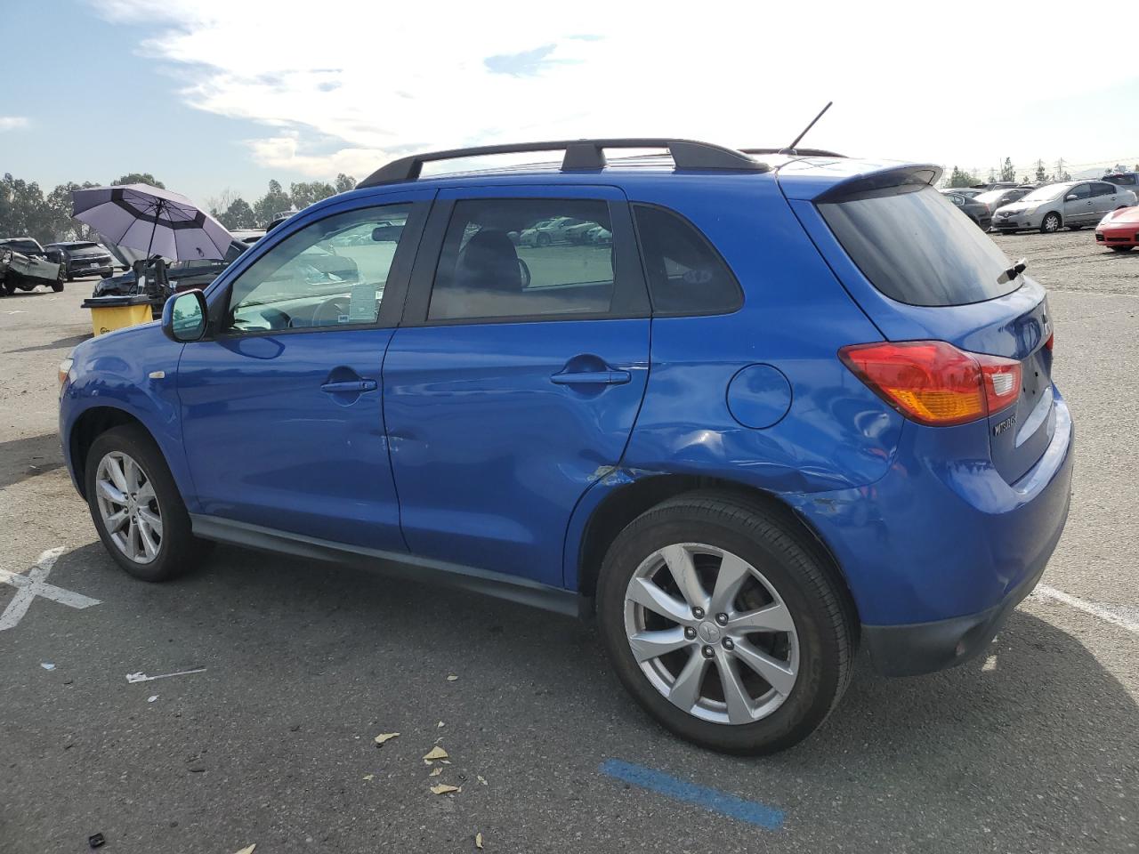 Obraz 2 z 2015 MITSUBISHI OUTLANDER SPORT ES 2015 z VIN 4A4AP3AU9FE048927