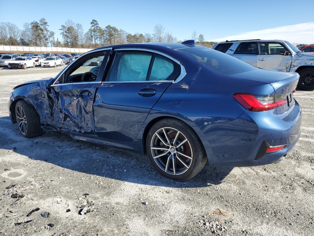Изображение 2 2021 BMW 330I  2021 с VIN 3MW5R1J01M8B86799
