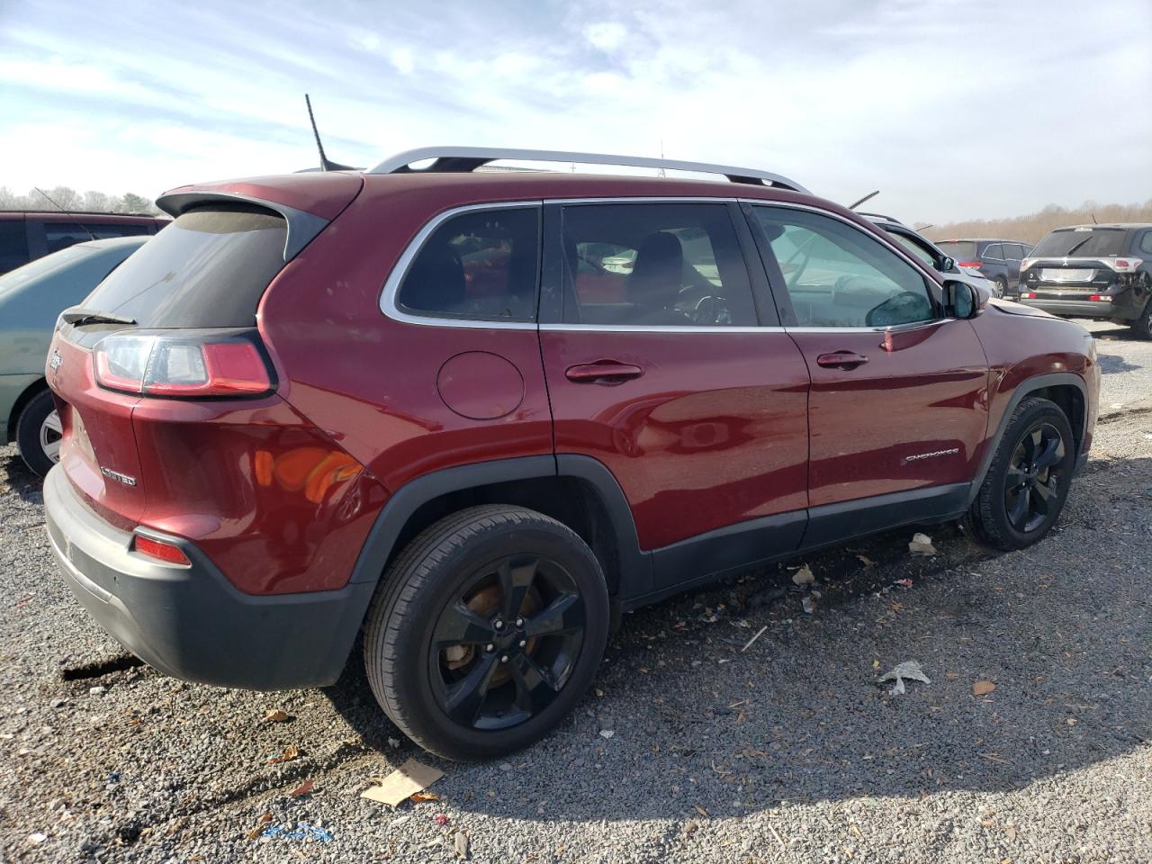Image 3 of 2019 JEEP CHEROKEE LIMITED 2019 with VIN 1C4PJLDB7KD216061