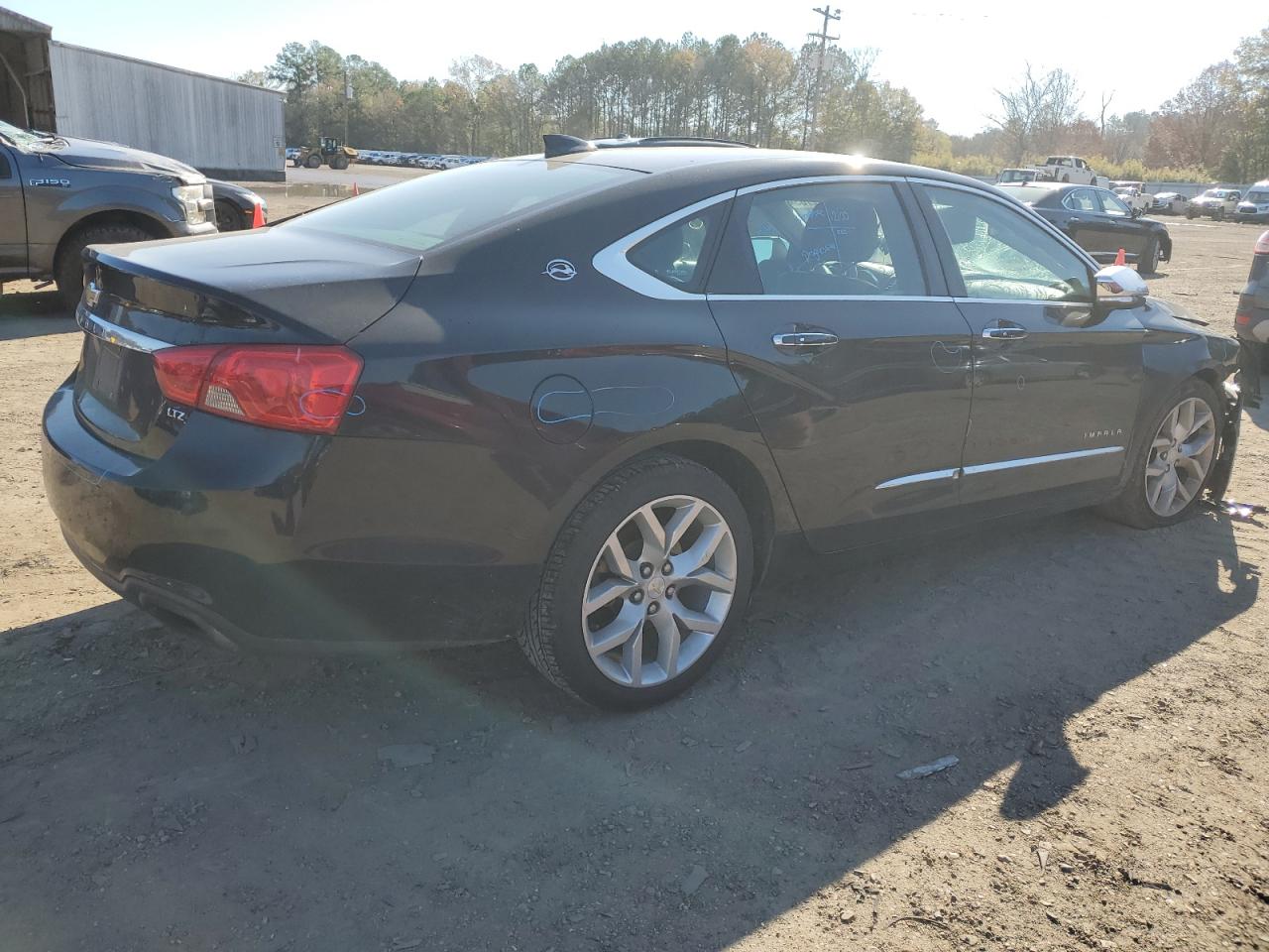 Obraz 3 z 2015 CHEVROLET IMPALA LTZ 2015 z VIN 1G1165S32FU111800
