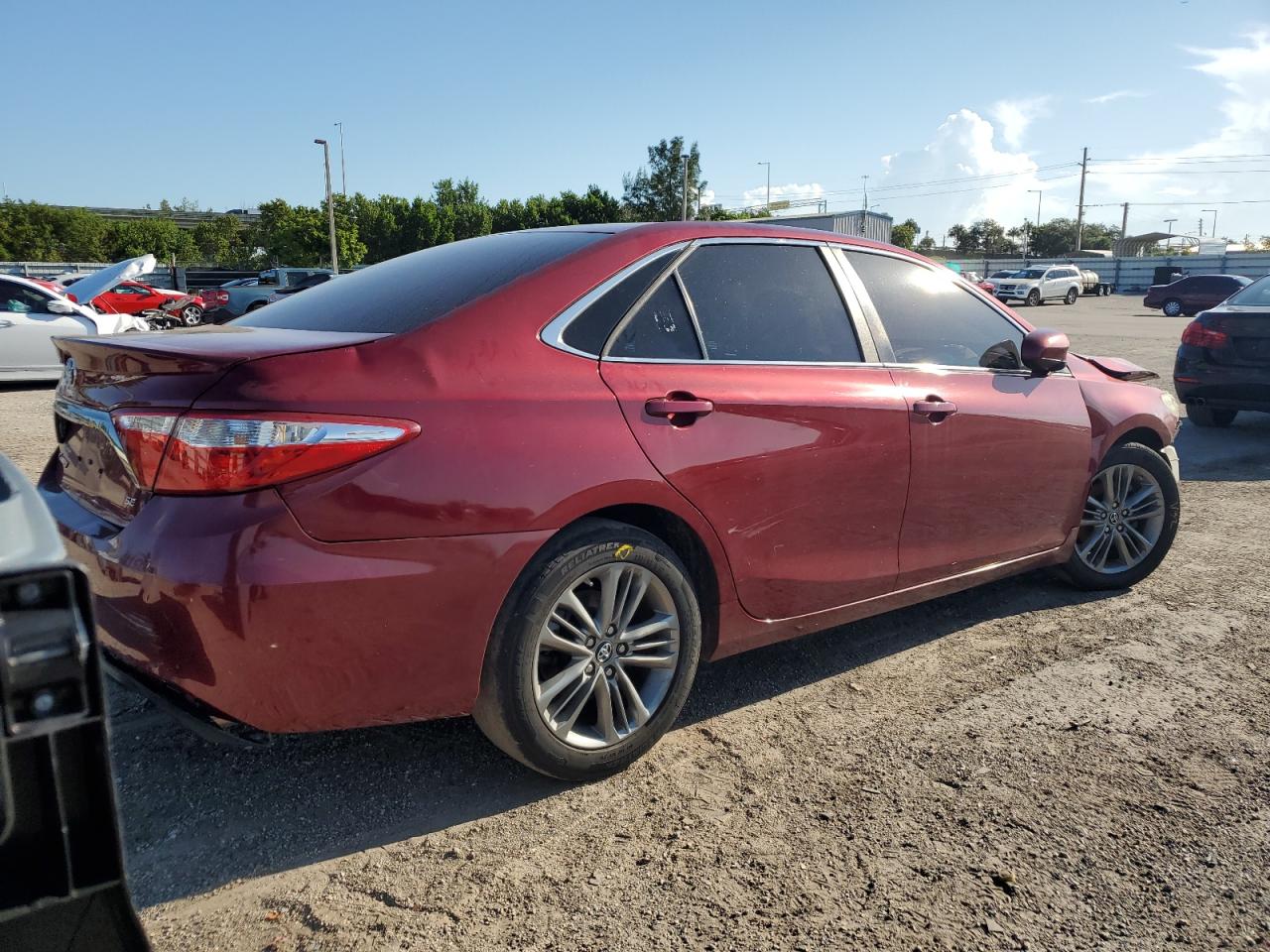 Image 3 of 2016 TOYOTA CAMRY LE 2016 with VIN 4T1BF1FK6GU586160