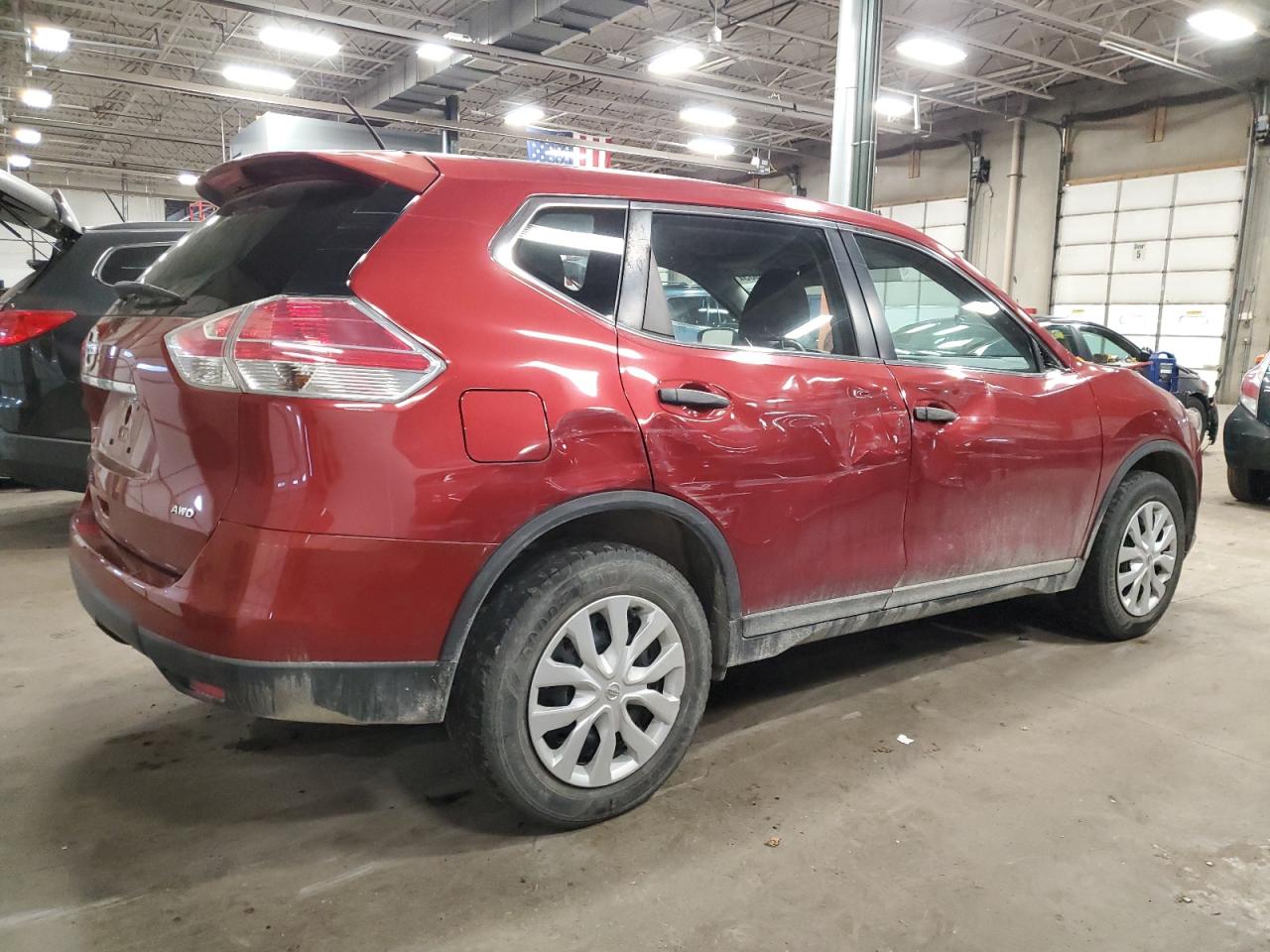 Image 3 of 2016 NISSAN ROGUE S 2016 with VIN KNMAT2MV2GP737537