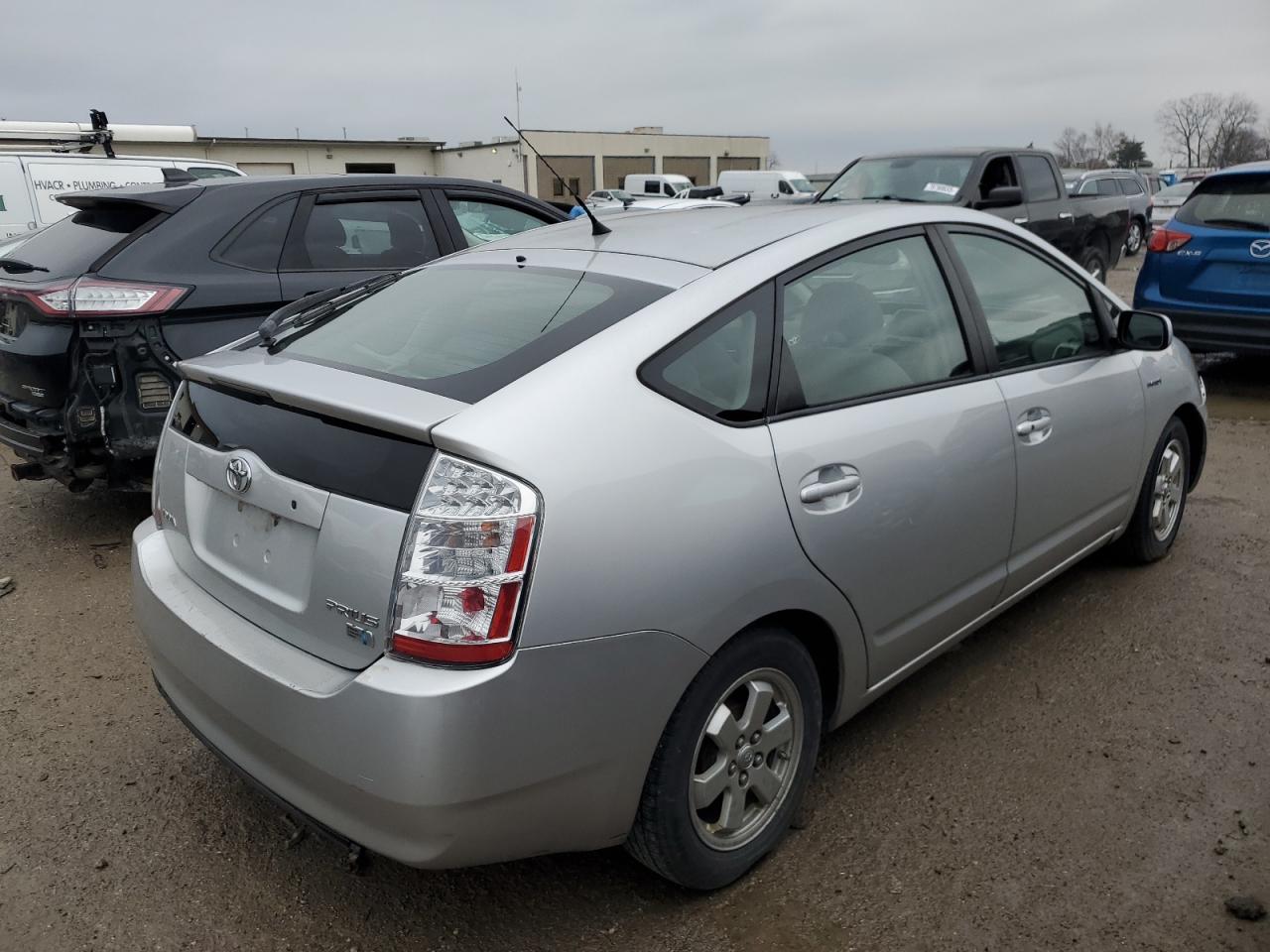 Image 3 of 2007 TOYOTA PRIUS  2007 with VIN JTDKB20UX77622513