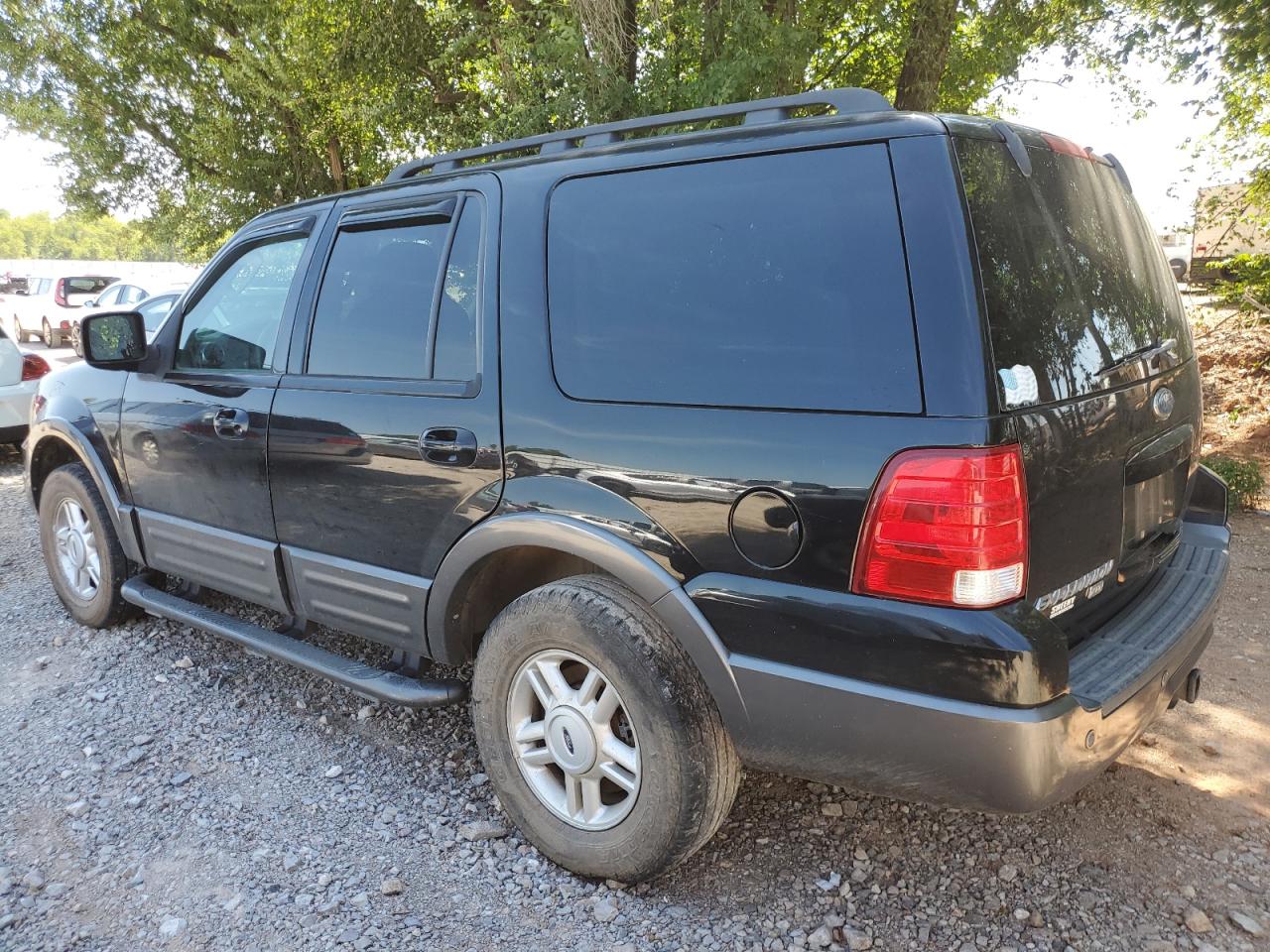 Obraz 2 z 2005 FORD EXPEDITION XLT 2005 z VIN 1FMFU16555LA63071