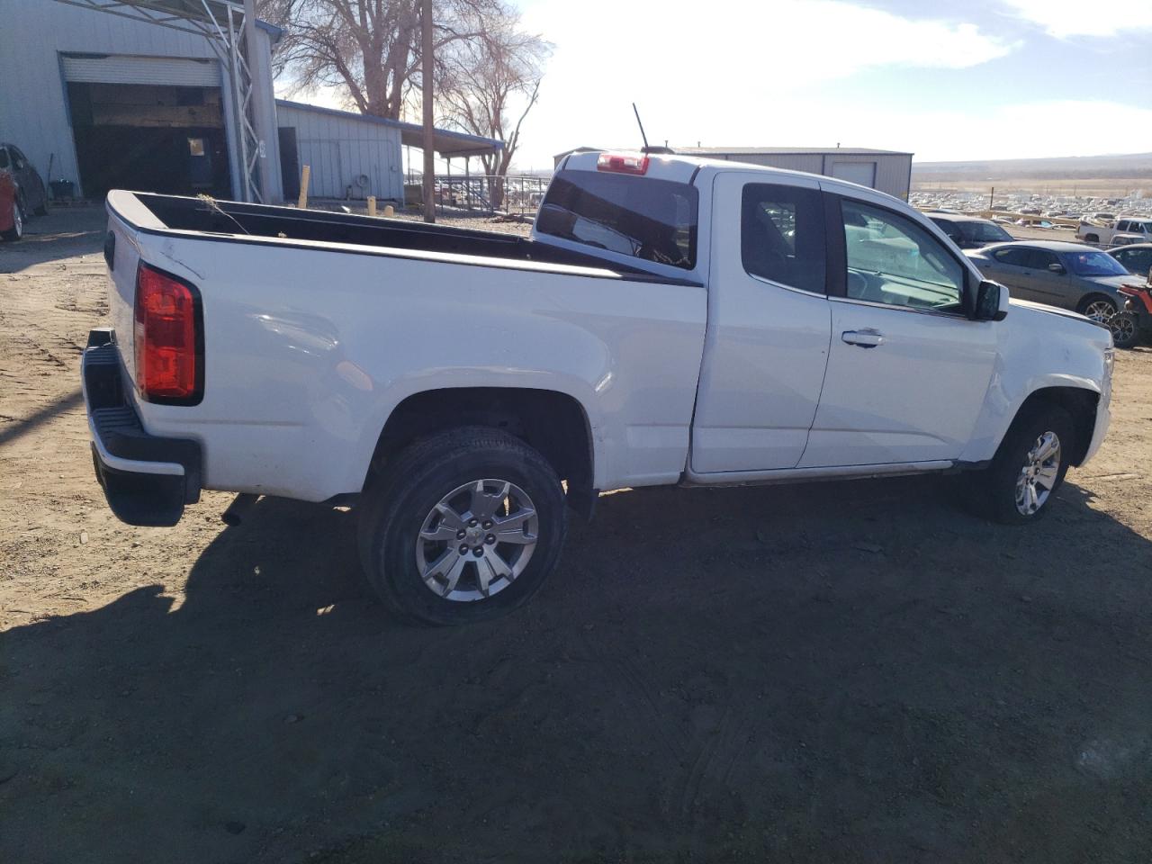 Image 3 of 2020 CHEVROLET COLORADO LT 2020 with VIN 1GCHSCEA7L1229127