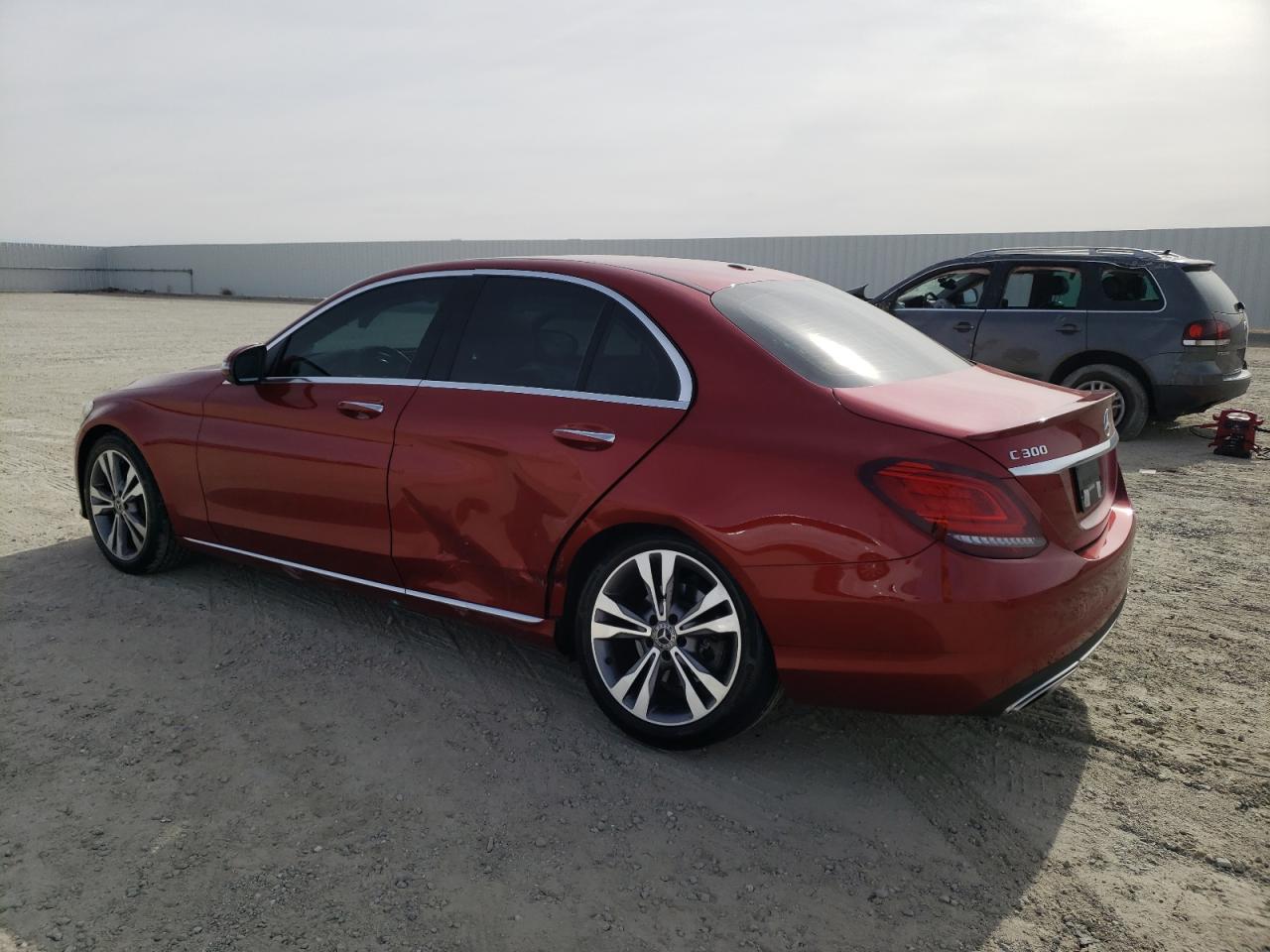 Obraz 2 z 2019 MERCEDES-BENZ C 300 2019 z VIN 55SWF8DB8KU299209