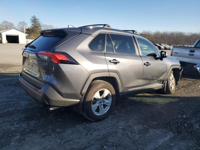 Image 3 of 2019 TOYOTA RAV4 XLE 2019 with VIN JTMP1RFV4KD514948