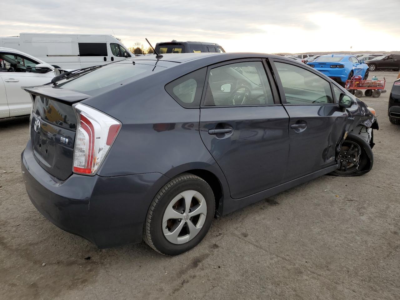 Obraz 3 z 2014 TOYOTA PRIUS  2014 z VIN JTDKN3DU3E0366194