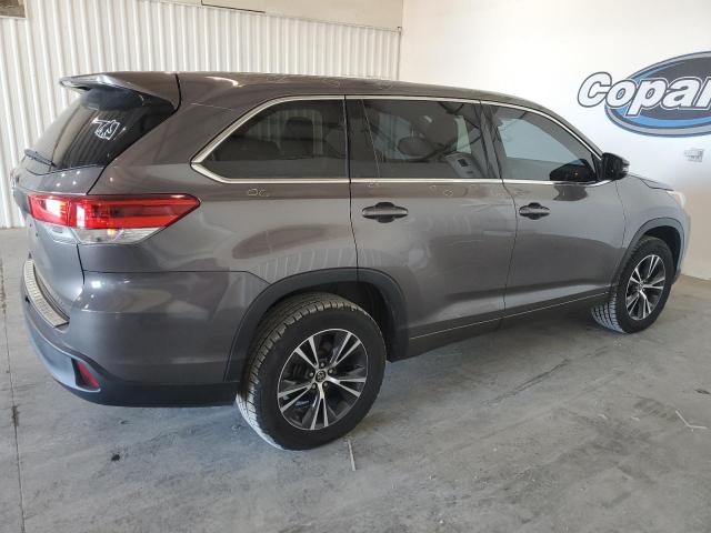 Image 3 of 2017 TOYOTA HIGHLANDER LE 2017 with VIN 5TDZZRFH9HS234502