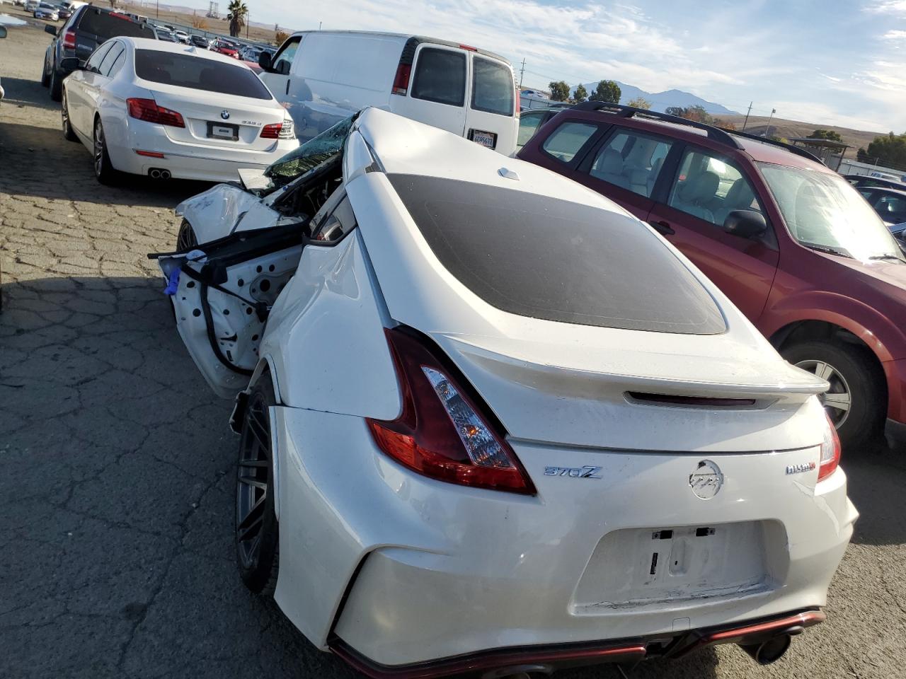 Изображение 2 2019 NISSAN 370Z BASE 2019 с VIN JN1AZ4EH0KM420775