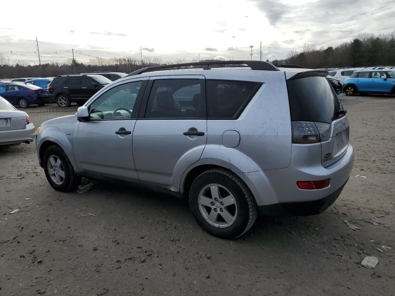 Obraz 2 z 2007 MITSUBISHI OUTLANDER LS 2007 z VIN JA4MT31X47U005589
