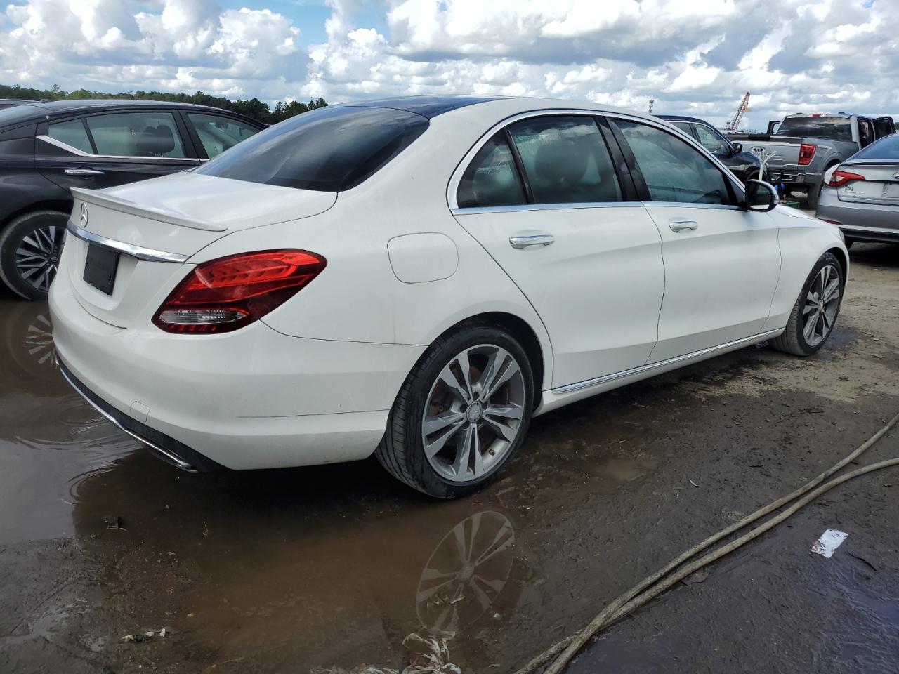 Изображение 3 2016 MERCEDES-BENZ C 300 2016 с VIN WDDWF4JB7GR147279
