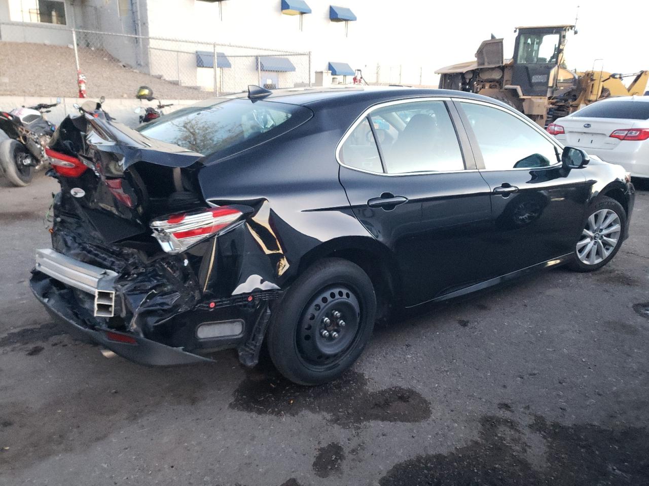 Image 3 of 2020 TOYOTA CAMRY LE 2020 with VIN 4T1C11AK0LU938962