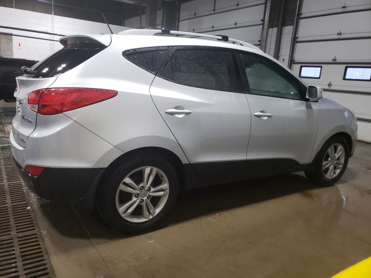 Изображение 3 2013 HYUNDAI TUCSON GLS 2013 с VIN KM8JUCAC9DU605275