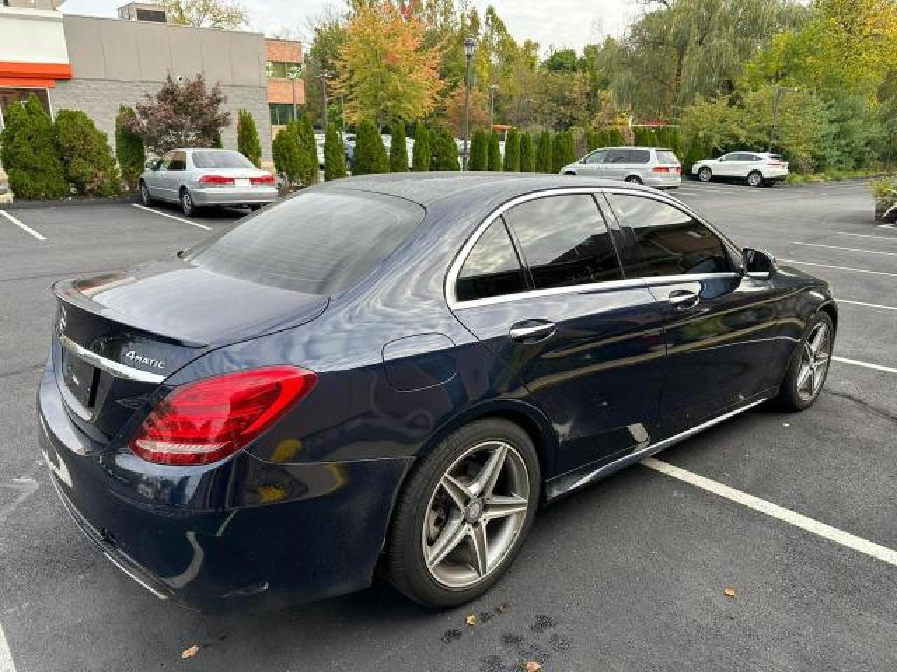 Obraz 3 z 2017 MERCEDES-BENZ C 300 4MATIC 2017 z VIN 55SWF4KB5HU200687