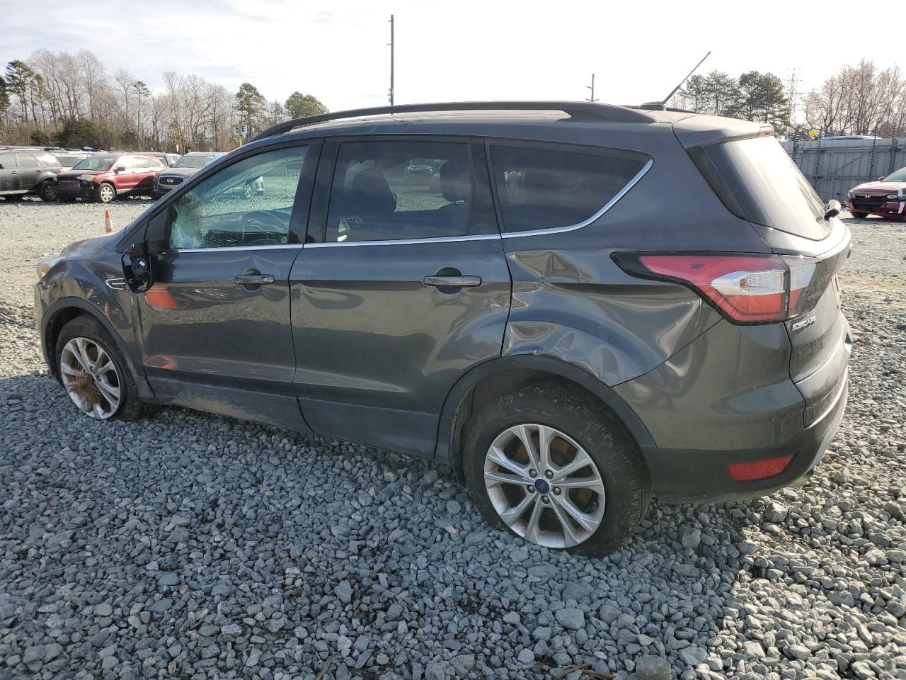 Изображение 2 2018 FORD ESCAPE SE 2018 с VIN 1FMCU9GD9JUA28027