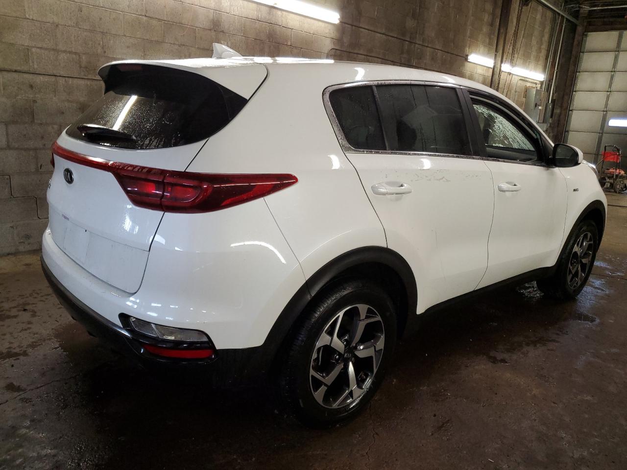 Obraz 3 z 2022 KIA SPORTAGE LX 2022 z VIN KNDPMCAC5N7016982