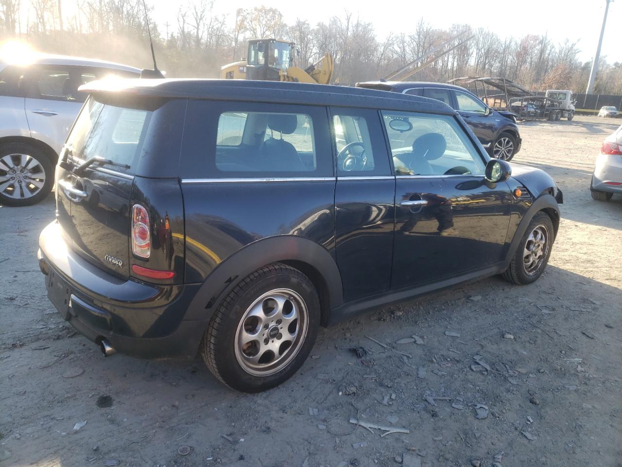 Image 3 of 2012 MINI COOPER CLUBMAN 2012 with VIN WMWZF3C58CT489360