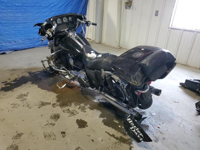 Obraz 3 z 2016 HARLEY-DAVIDSON FLHX STREET GLIDE 2016 z VIN 1HD1KBM18GB648471