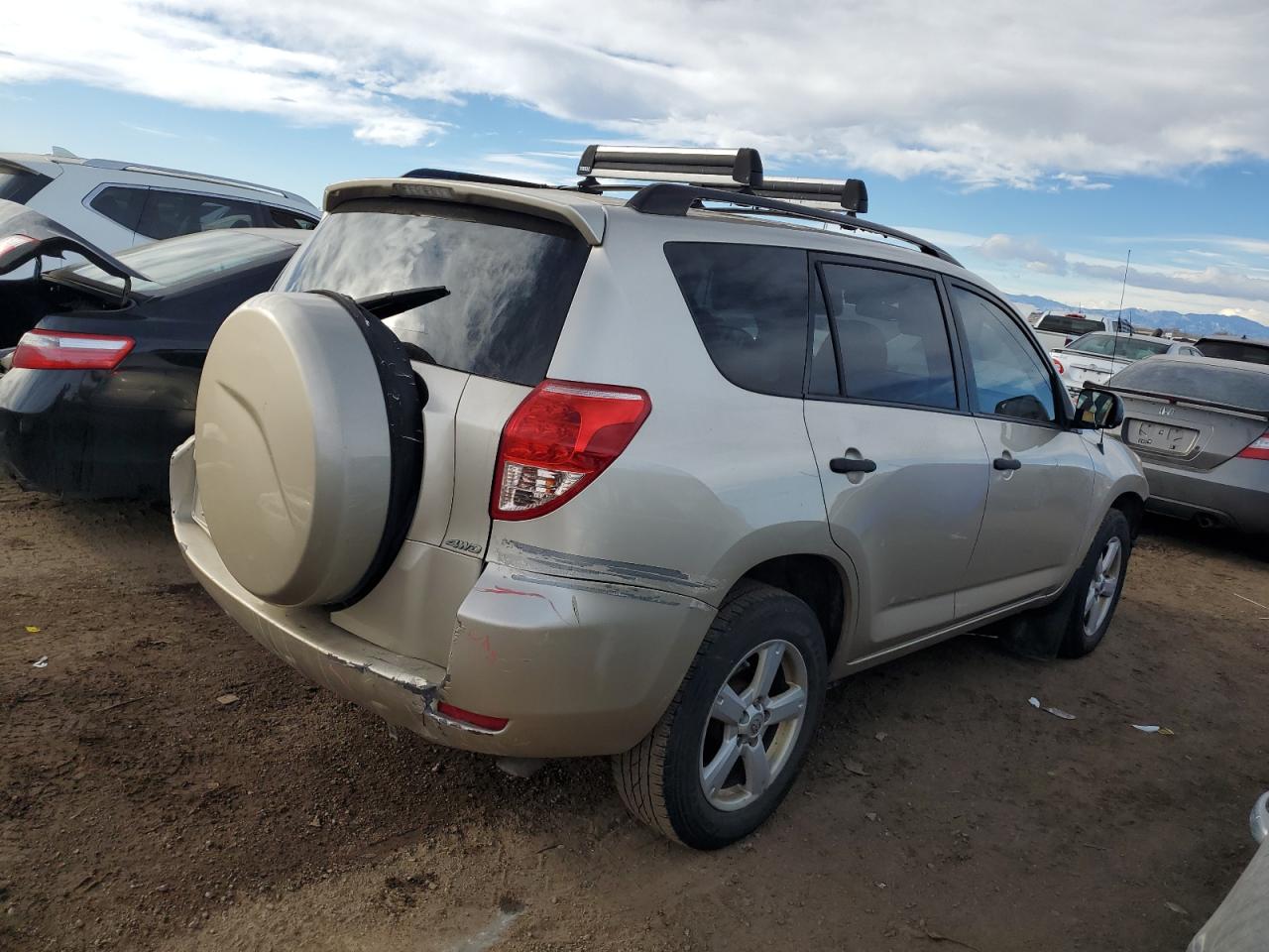 Image 3 of 2007 TOYOTA RAV4  2007 with VIN JTMBK33V575039563