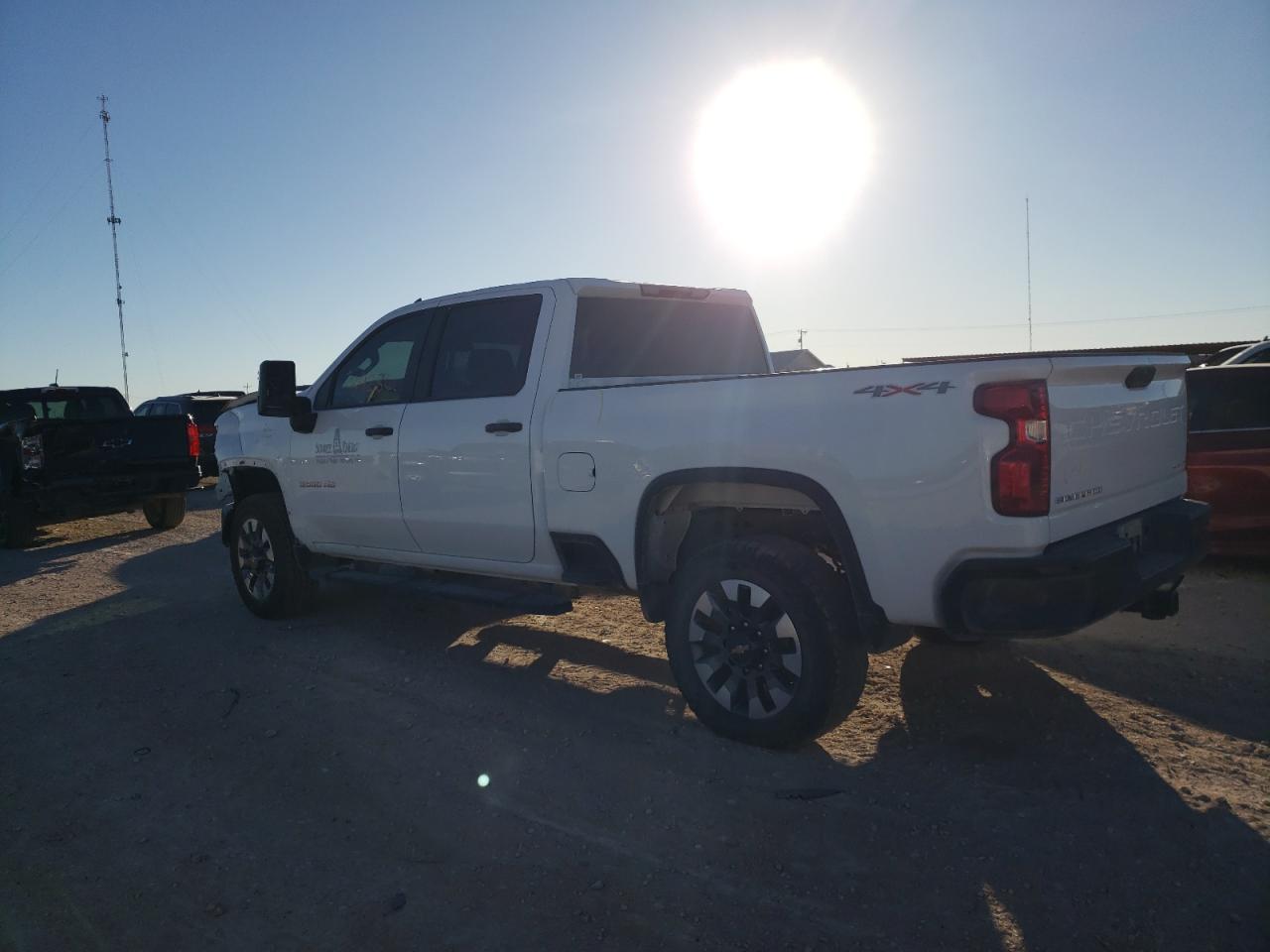 Изображение 2 2022 CHEVROLET SILVERADO K2500 CUSTOM 2022 с VIN 1GC1YME76NF361442