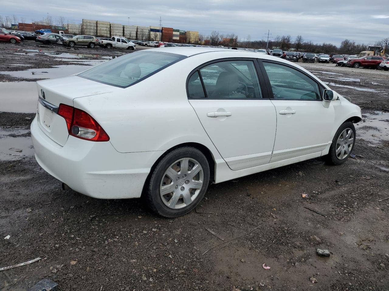 Obraz 3 z 2010 HONDA CIVIC LX 2010 z VIN 2HGFA1F54AH579167