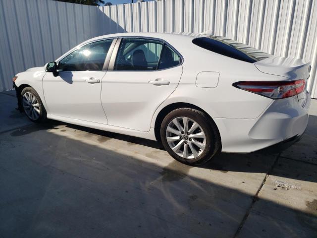 Obraz 2 z 2020 TOYOTA CAMRY LE 2020 z VIN 4T1C11AKXLU347389