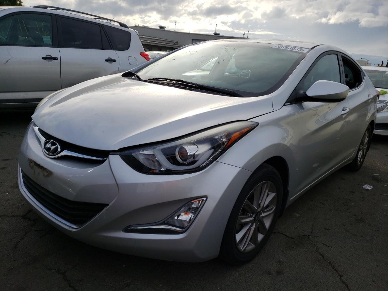 Изображение 1 2015 HYUNDAI ELANTRA SE 2015 с VIN 5NPDH4AE6FH586484