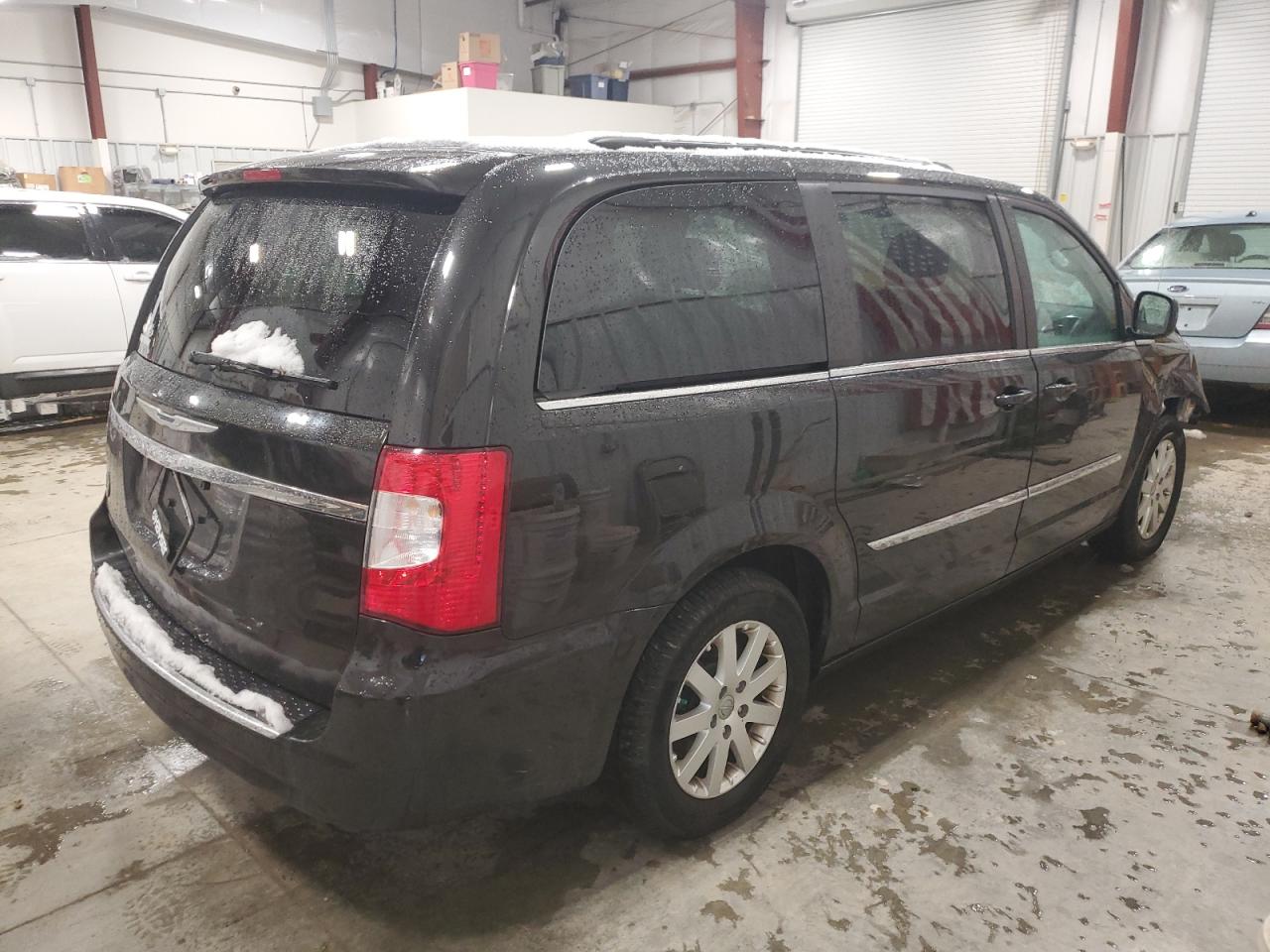 Obraz 3 z 2015 CHRYSLER TOWN & COUNTRY TOURING 2015 z VIN 2C4RC1BG8FR538524