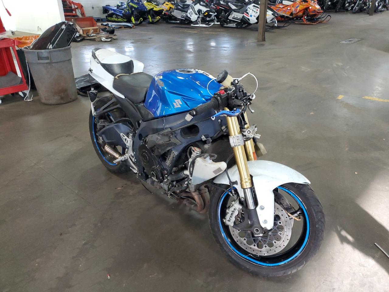 2012 SUZUKI GSX750  2012 image