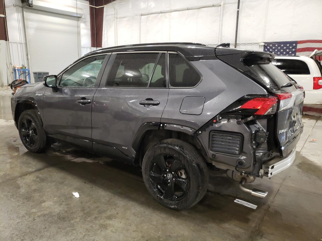 Image 2 of 2020 TOYOTA RAV4 XSE 2020 with VIN 4T3E6RFV7LU002422