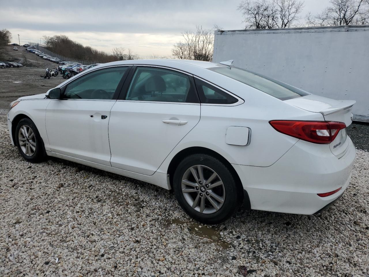 Image 2 of 2015 HYUNDAI SONATA SE 2015 with VIN 5NPE24AF8FH215535