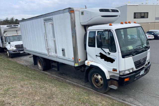 Изображение 2010 NISSAN DIESEL UD2600  2010