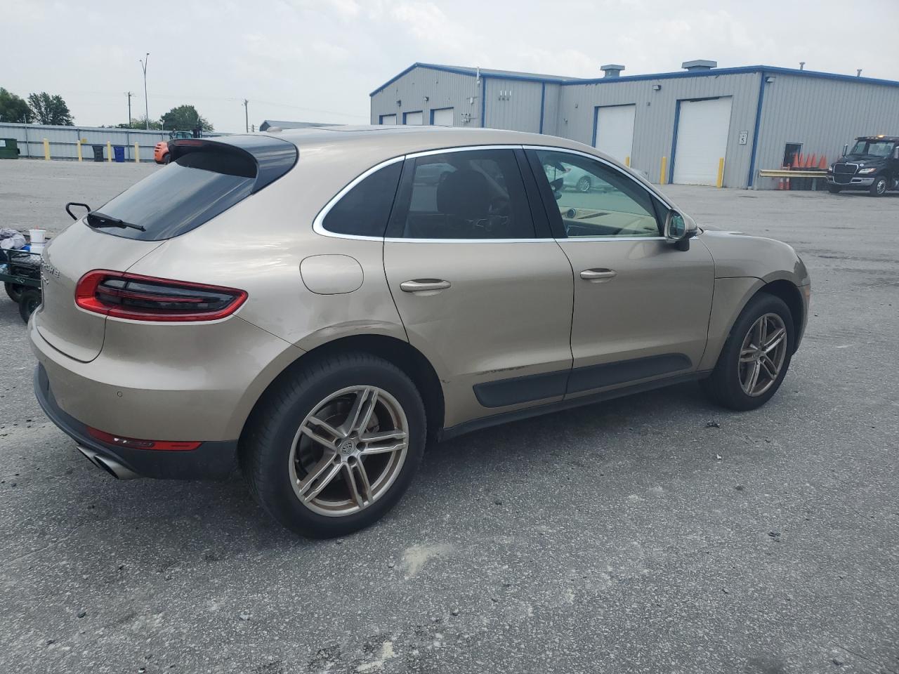 Obraz 3 z Porsche Macan S 2015 z VIN WP1AB2A54FLB56763