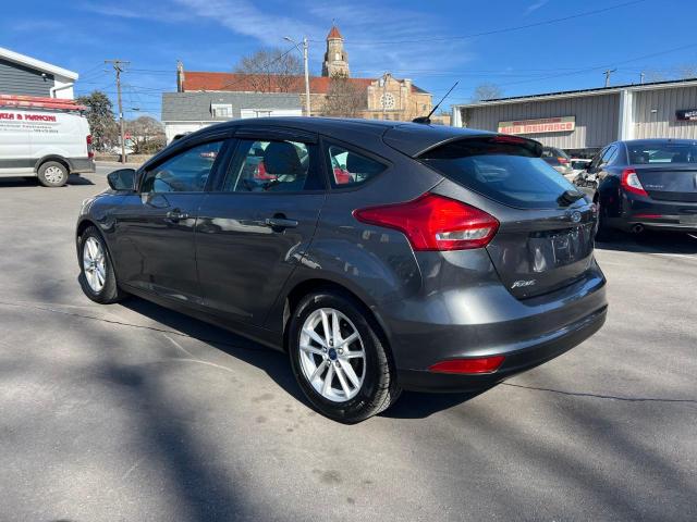 Obraz 3 z 2015 FORD FOCUS SE 2015 z VIN 1FADP3K20FL302060