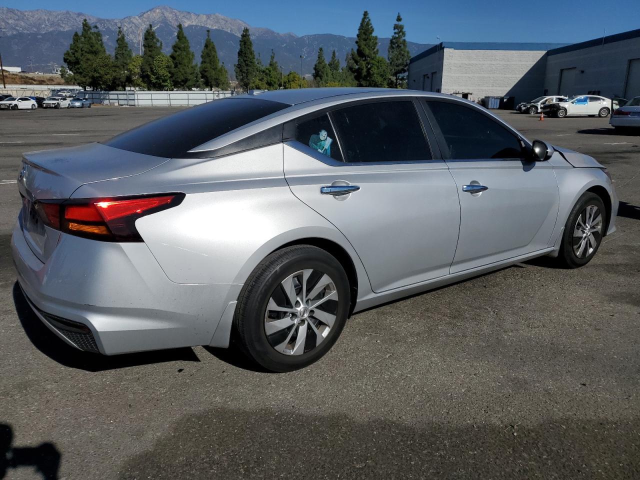 Изображение 3 2020 NISSAN ALTIMA S 2020 с VIN 1N4BL4BV5LC269250